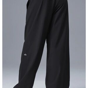 🖤 Alo Yoga Suit Up Trouser – Black | Wide Leg | Athleisure S / M available